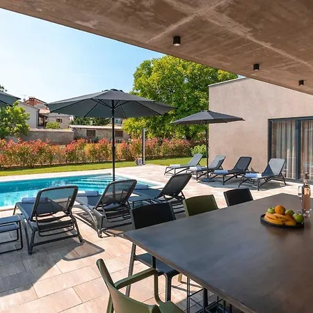Perlin Holiday home