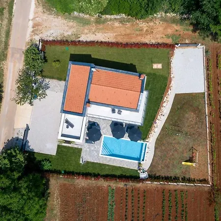 Holiday home Perlin